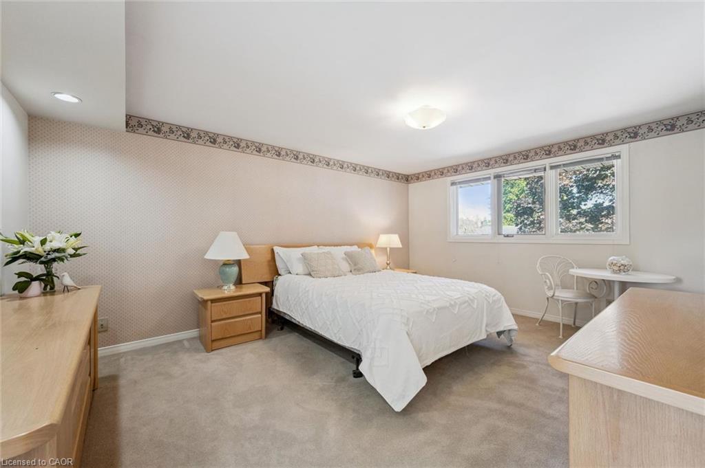 19 Christine Crescent Property Photo 21