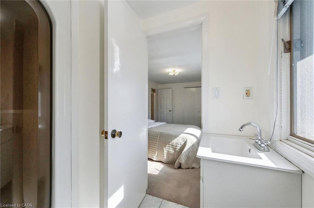 19 Christine Crescent Property Photo 25