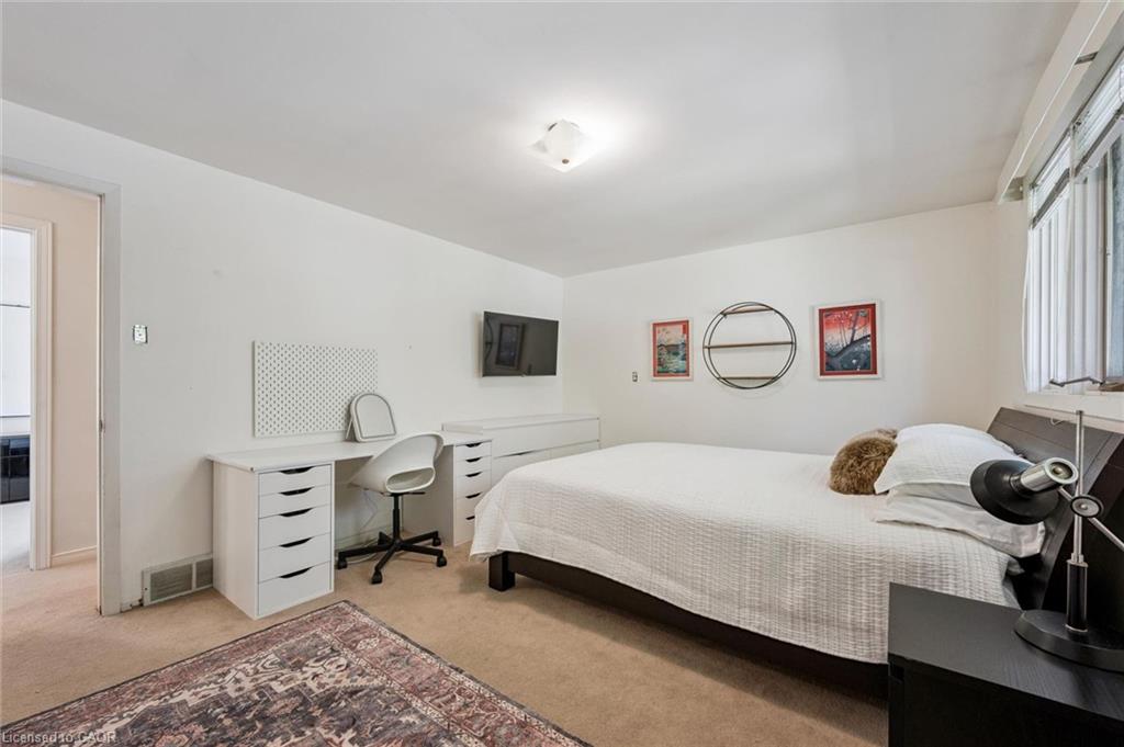 19 Christine Crescent Property Photo 26