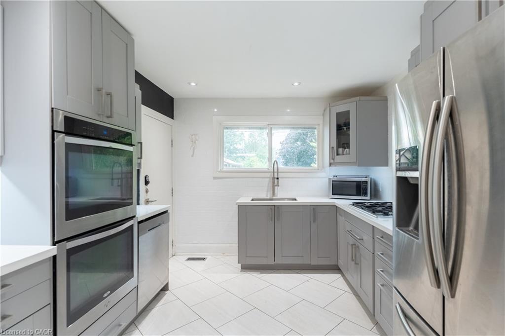 83 East 15th Street Property Photo 15