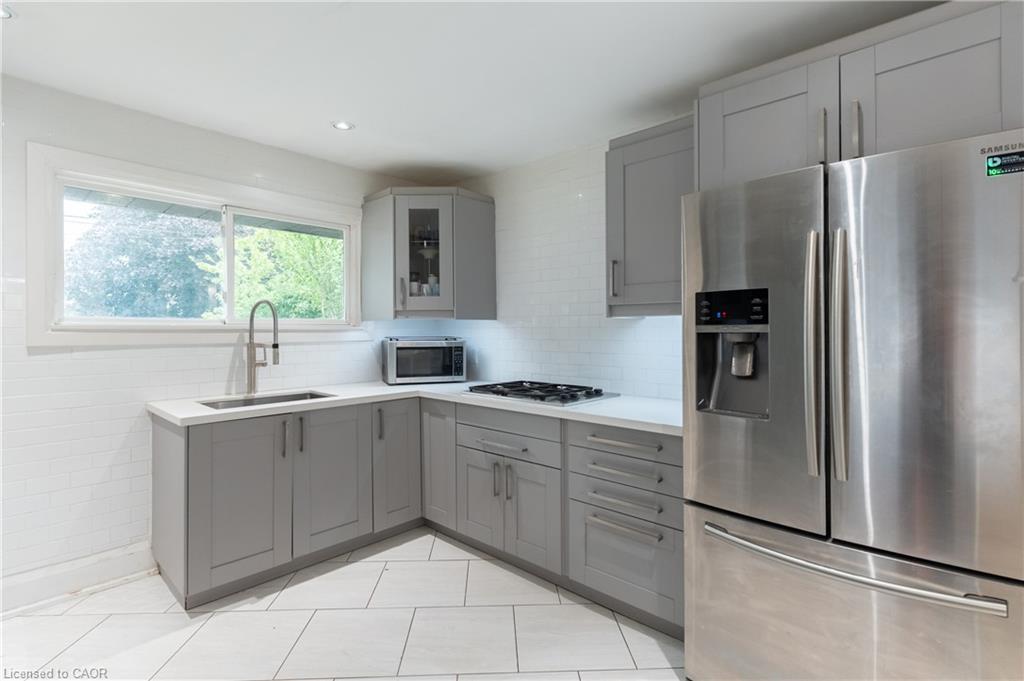83 East 15th Street Property Photo 16