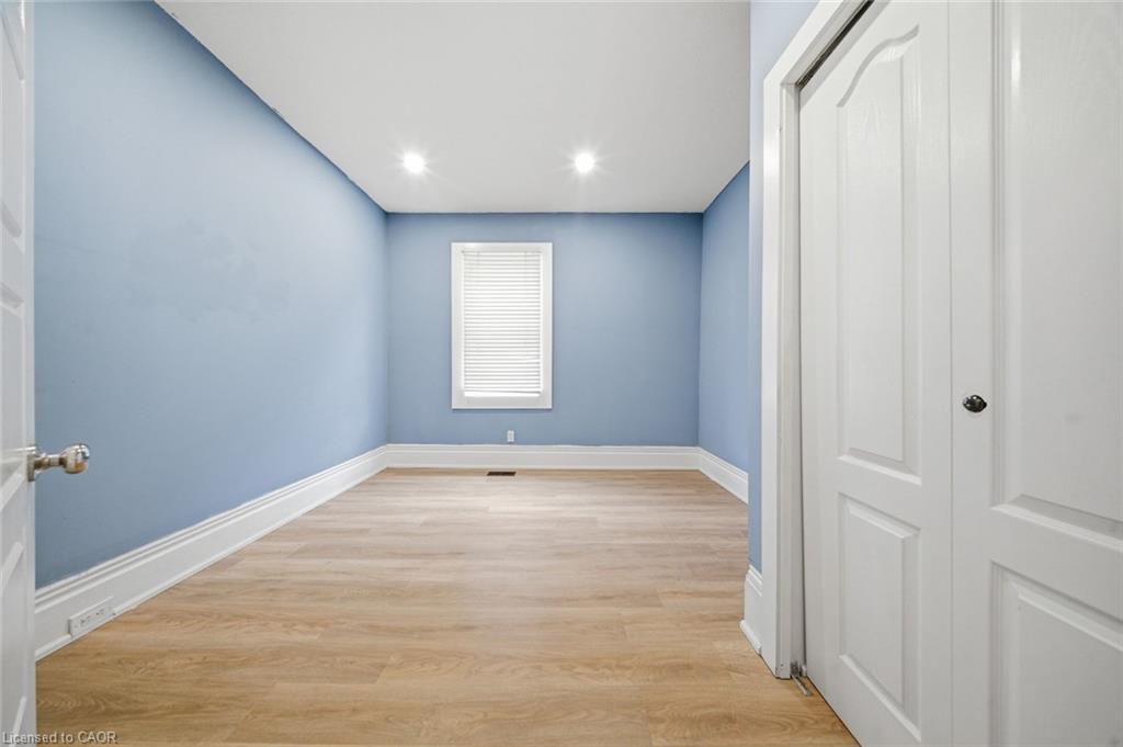 194 Brant Avenue Property Photo 7