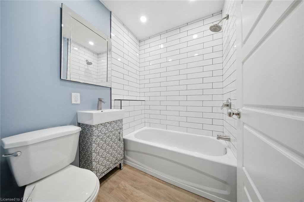 194 Brant Avenue Property Photo 14