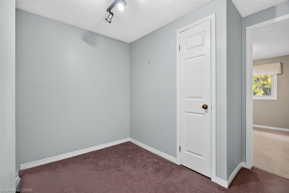 20-2 Royalwood Court Property Photo 25