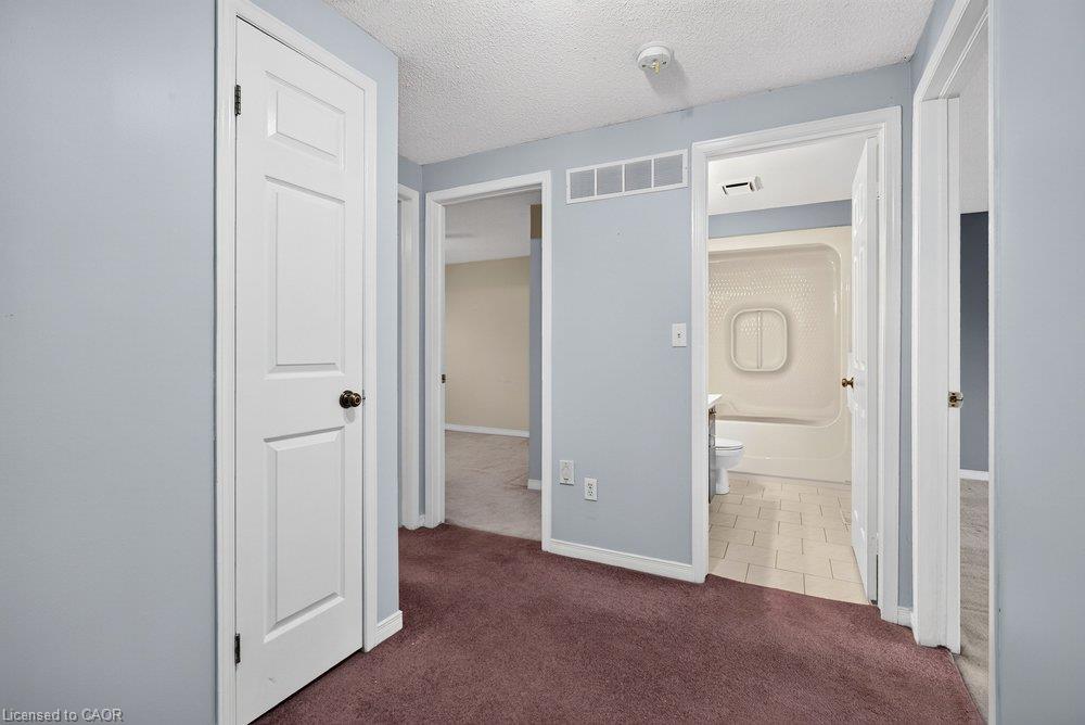 20-2 Royalwood Court Property Photo 26