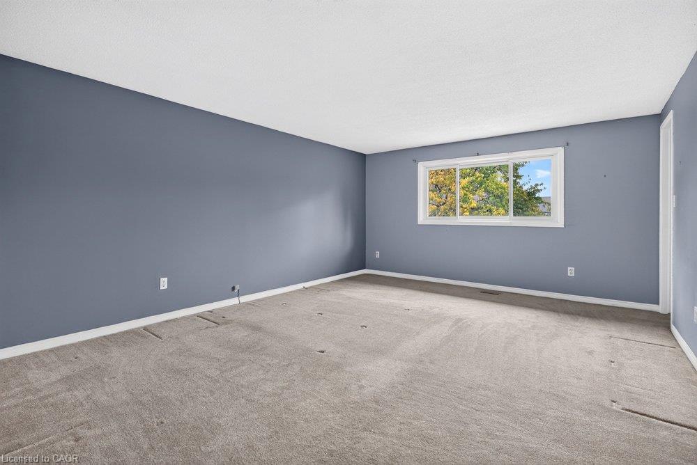 20-2 Royalwood Court Property Photo 27