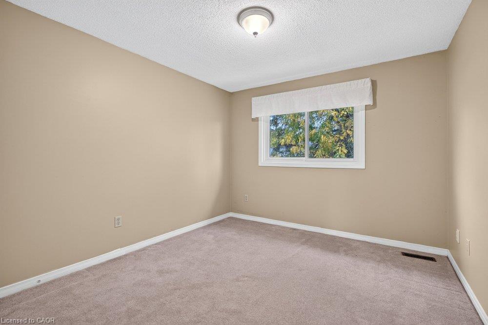 20-2 Royalwood Court Property Photo 31