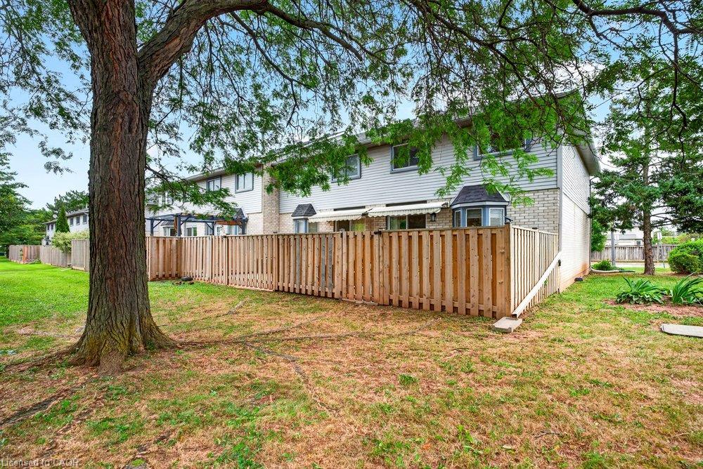 20-2 Royalwood Court Property Photo 39
