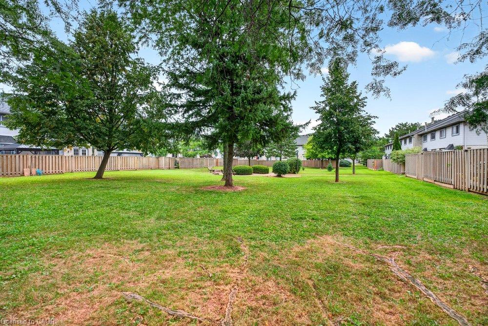 20-2 Royalwood Court Property Photo 40