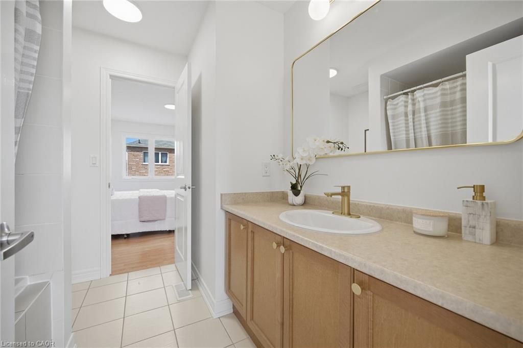 8 Farmhouse Crescent Property Photo 26