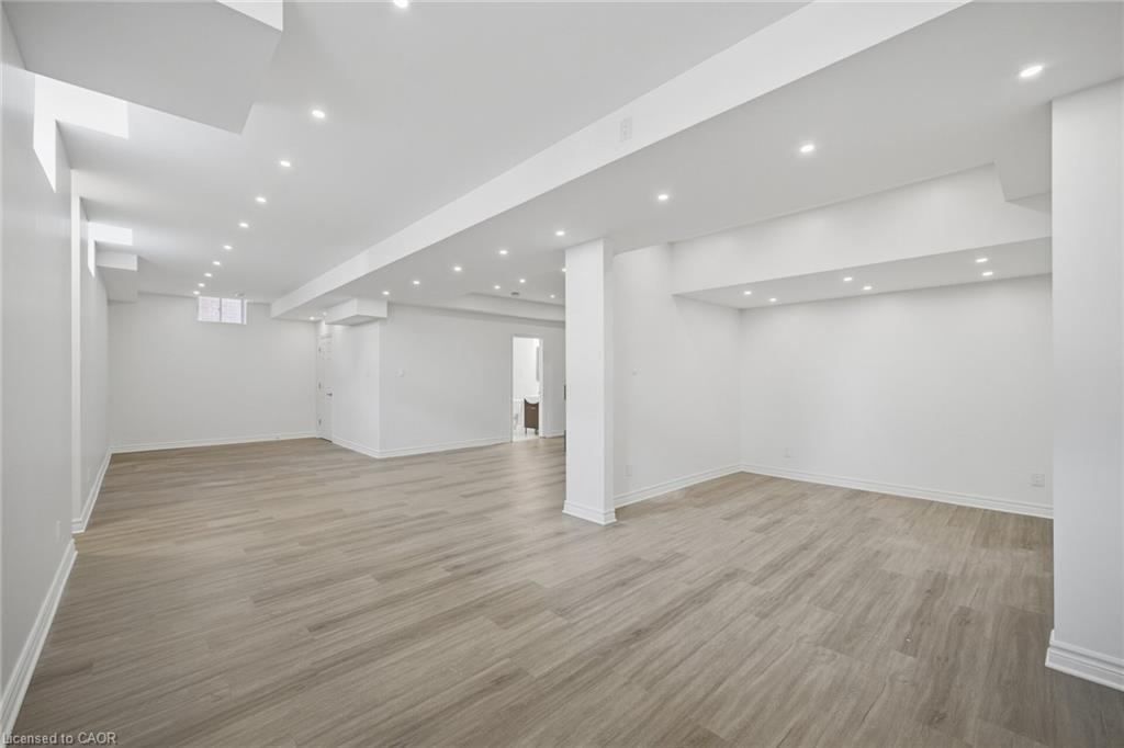 8 Farmhouse Crescent Property Photo 30