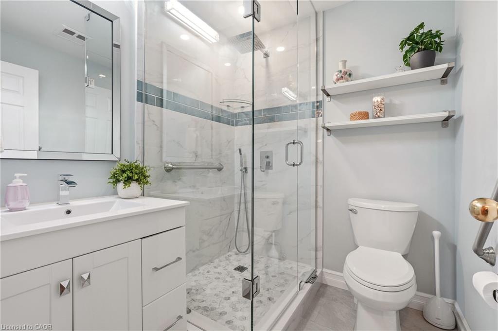 209-2085 Amherst Heights Drive Property Photo 8