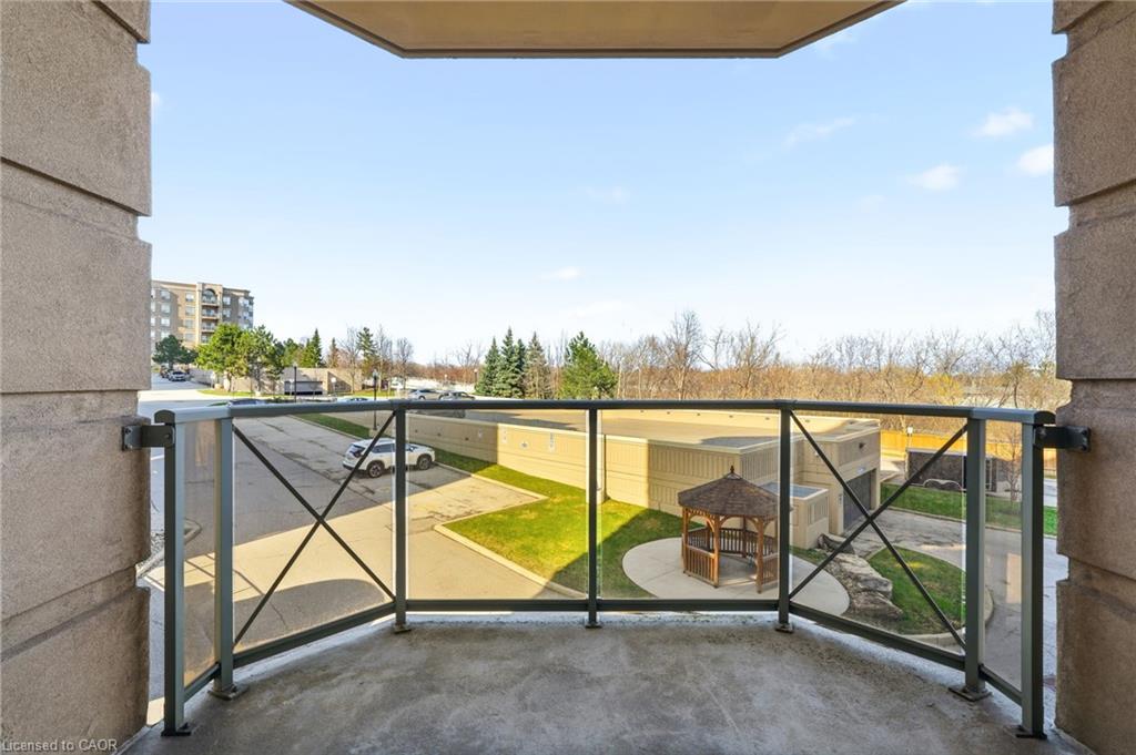 209-2085 Amherst Heights Drive Property Photo 28