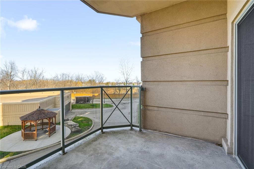 209-2085 Amherst Heights Drive Property Photo 29
