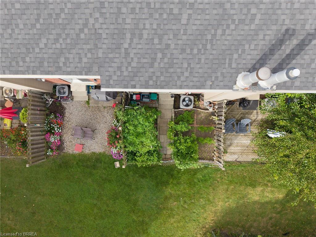 F-151 Brantwood Park Road Property Photo 27
