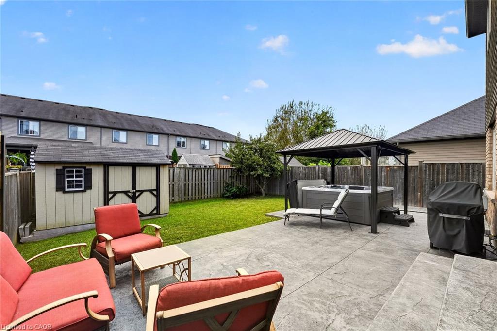 4890 Allan Court Property Photo 6