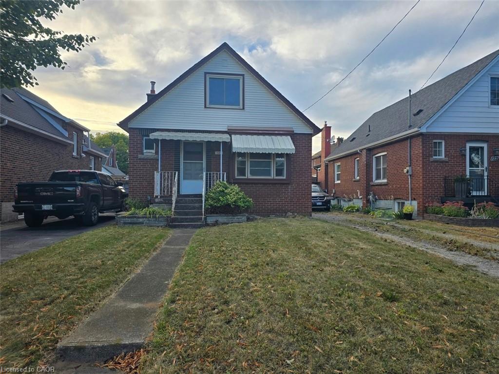 124 Crosthwaite Avenue S Property Photo 1
