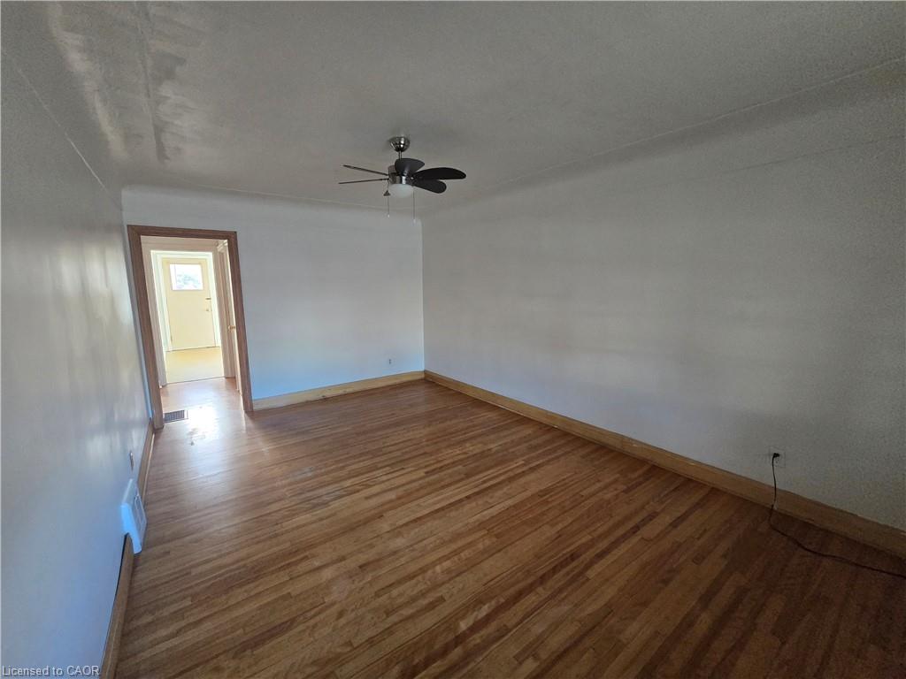 124 Crosthwaite Avenue S Property Photo 7