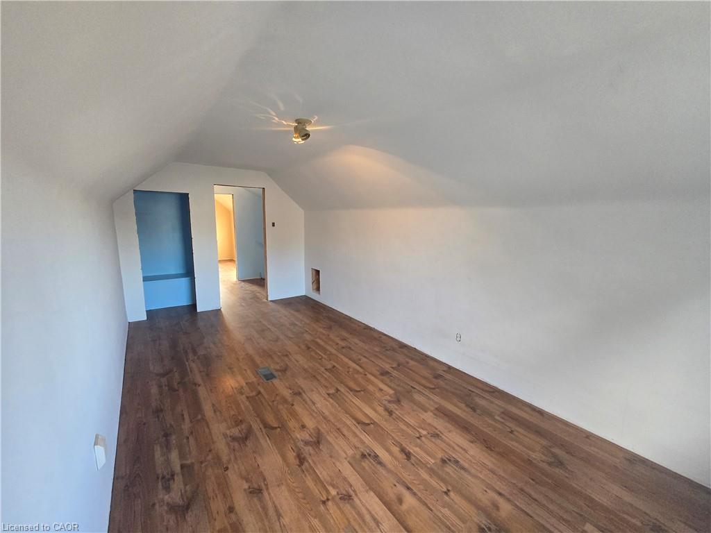 124 Crosthwaite Avenue S Property Photo 21