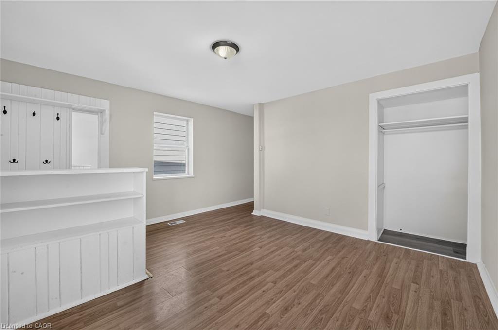 213-215 Maple Street Property Photo 9