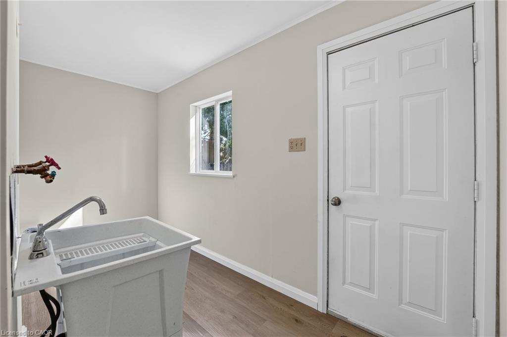 213-215 Maple Street Property Photo 16