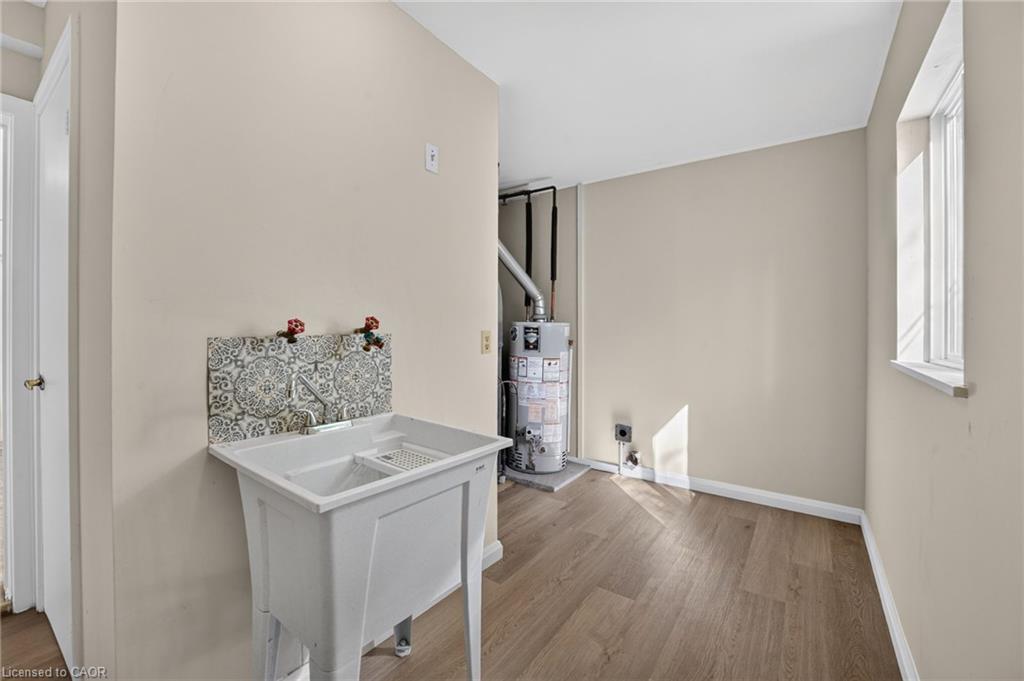 213-215 Maple Street Property Photo 17