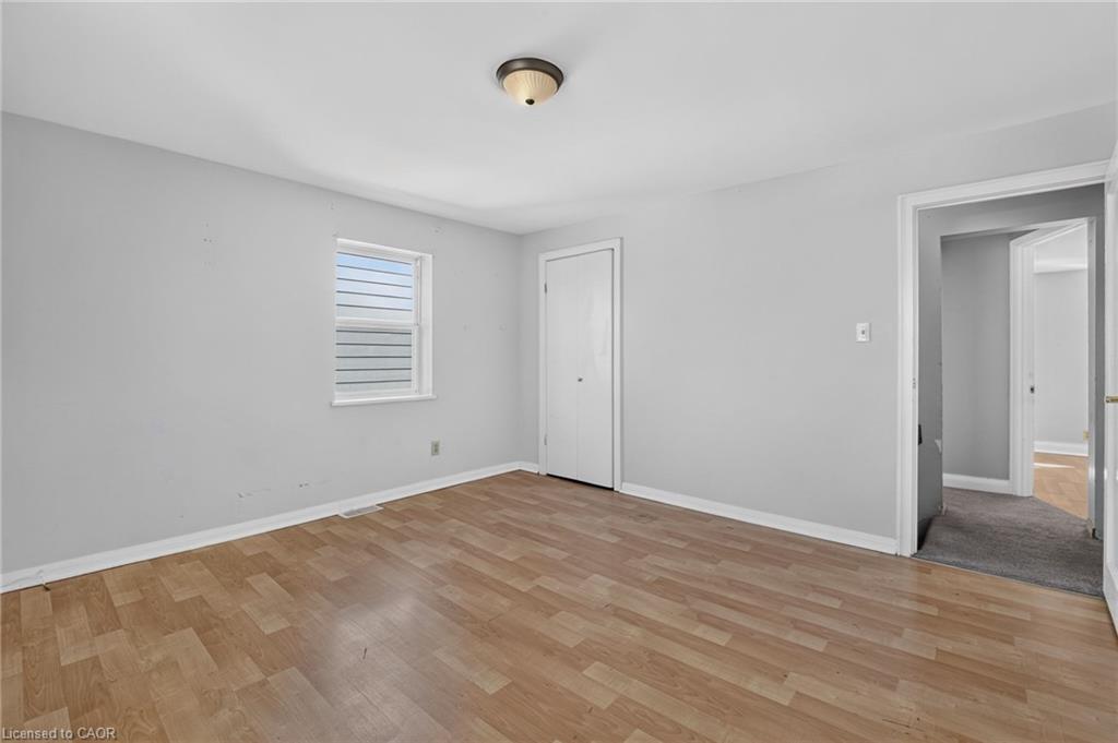 213-215 Maple Street Property Photo 22