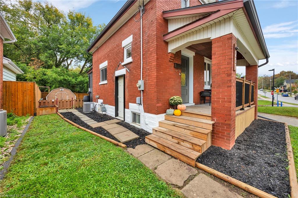 257 Guelph Street Property Photo 3