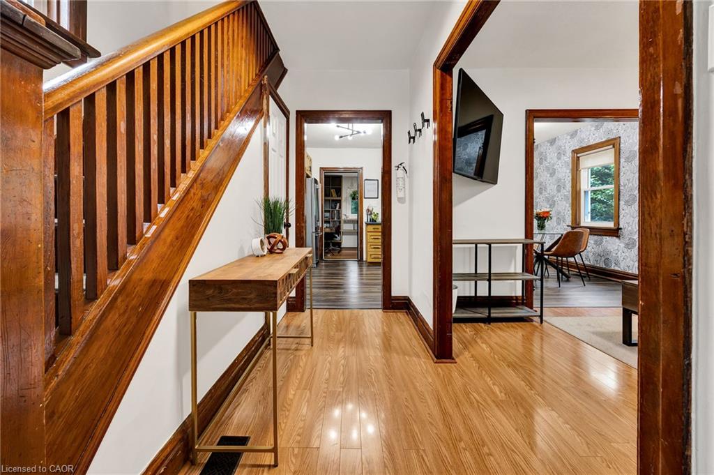 257 Guelph Street Property Photo 4
