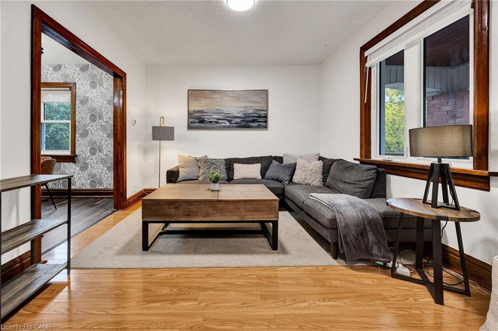 257 Guelph Street Property Photo 5