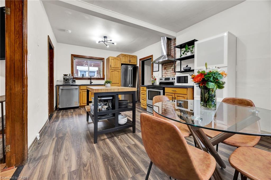 257 Guelph Street Property Photo 8