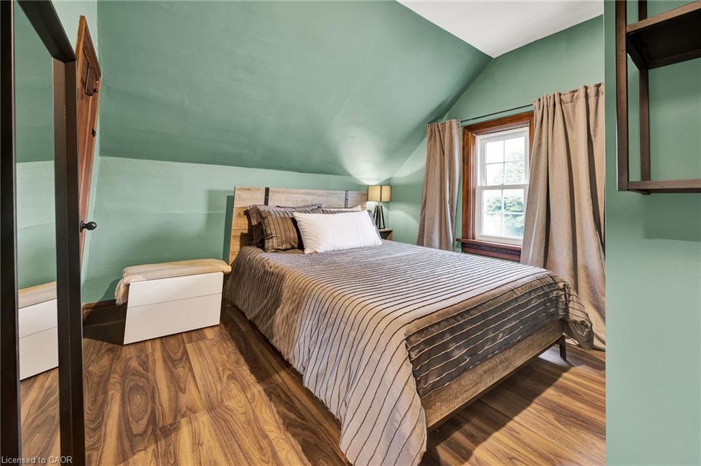257 Guelph Street Property Photo 14