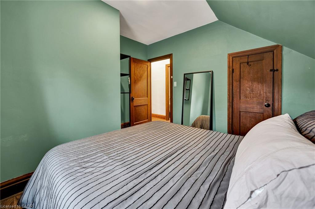 257 Guelph Street Property Photo 15