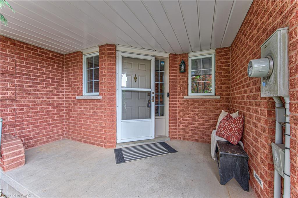 86 Chelsea Crescent Property Photo 4