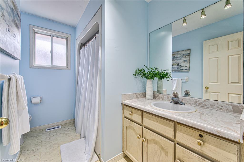 86 Chelsea Crescent Property Photo 24