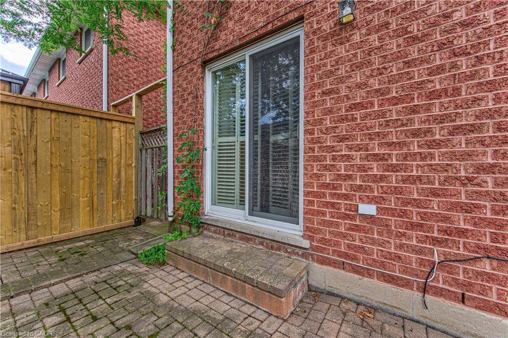 86 Chelsea Crescent Property Photo 35