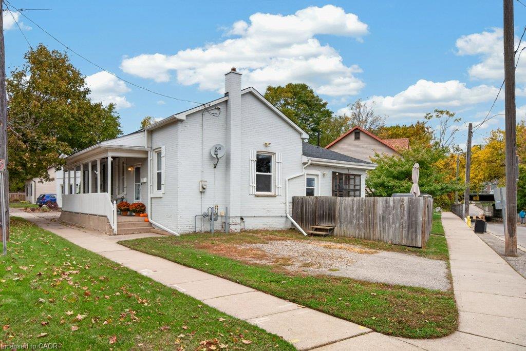 147 Pearl Street Property Photo 3