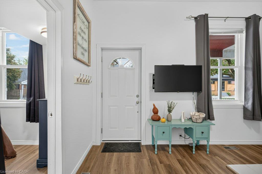147 Pearl Street Property Photo 7