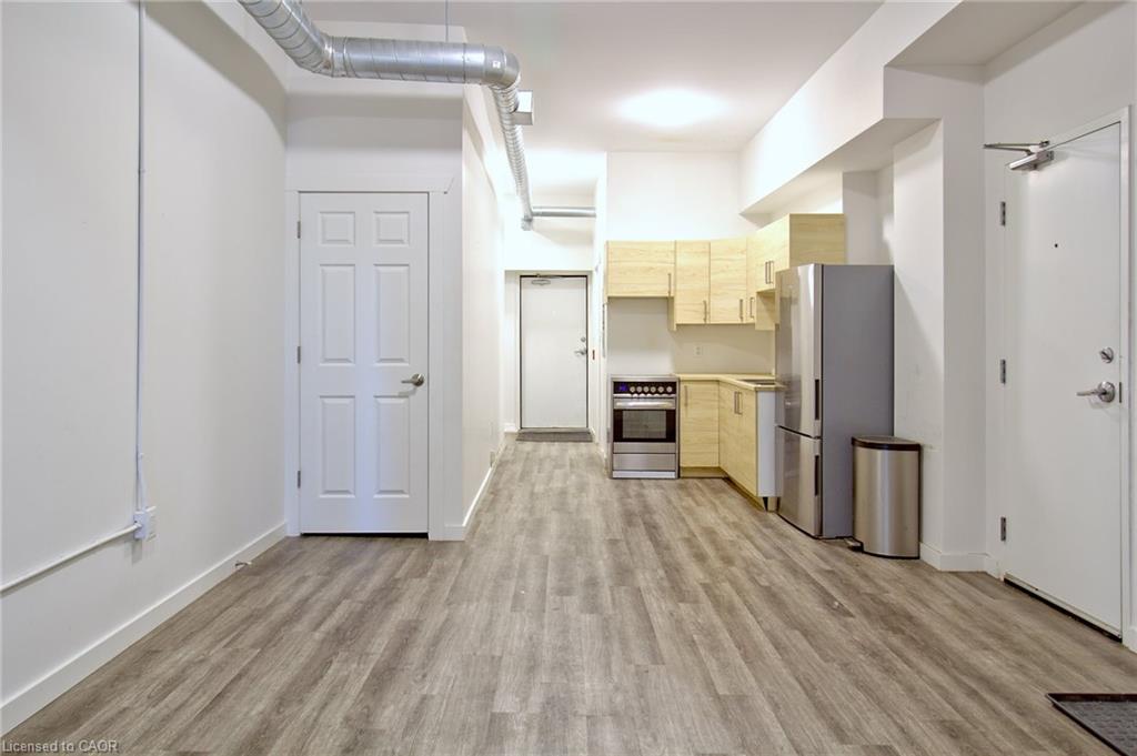301-91 James Street N Property Photo 2