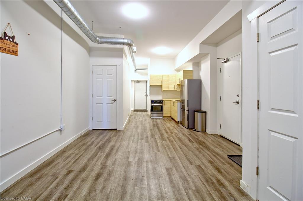301-91 James Street N Property Photo 6