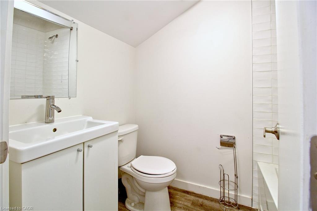 301-91 James Street N Property Photo 19
