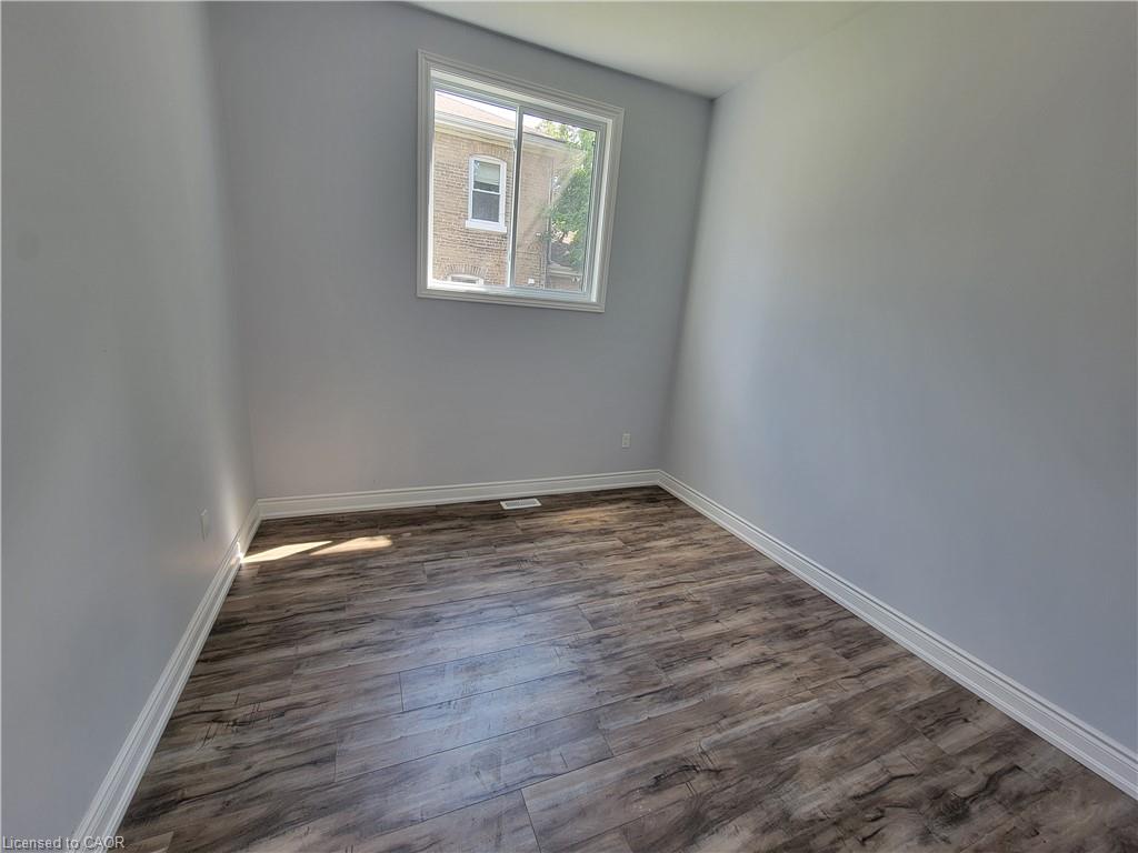 2-103 Peel Street Property Photo 5