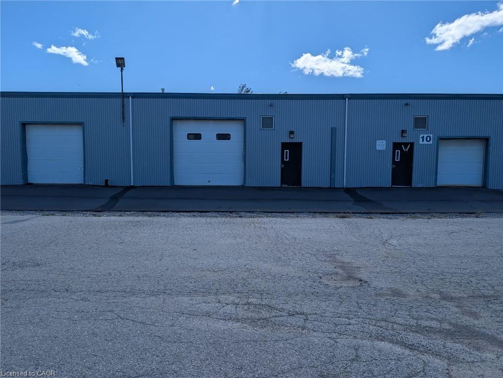 3-97 Ardelt Avenue Property Photo 11