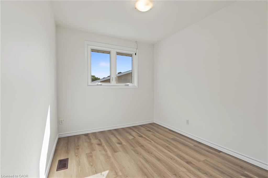 589 Mohawk Road W Property Photo 17