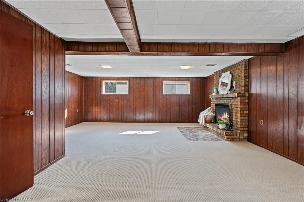 589 Mohawk Road W Property Photo 20