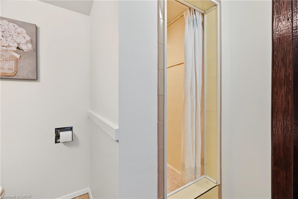 589 Mohawk Road W Property Photo 25