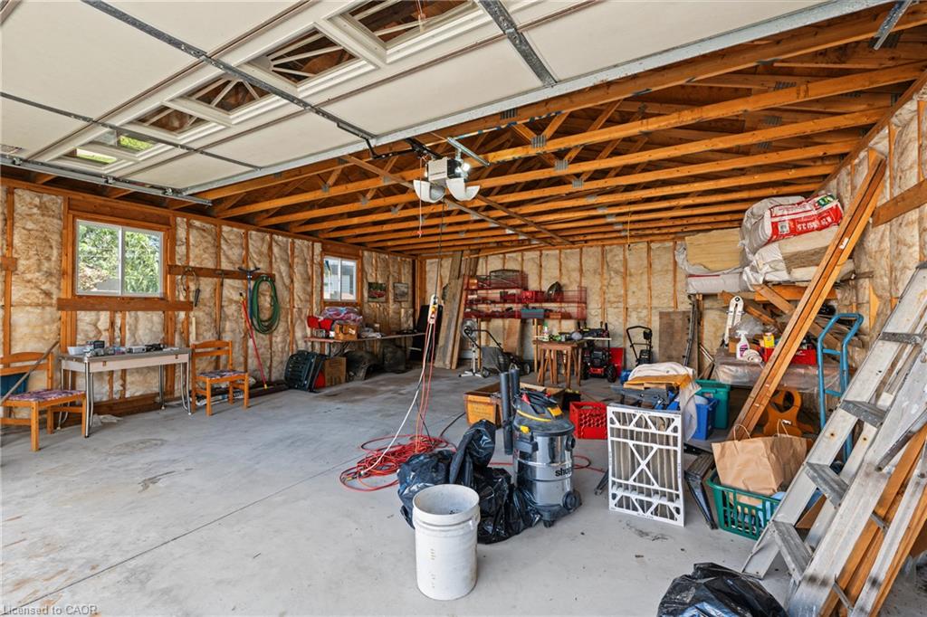 589 Mohawk Road W Property Photo 34