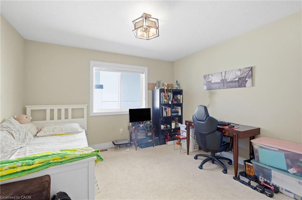 88 Eringate Court Property Photo 33