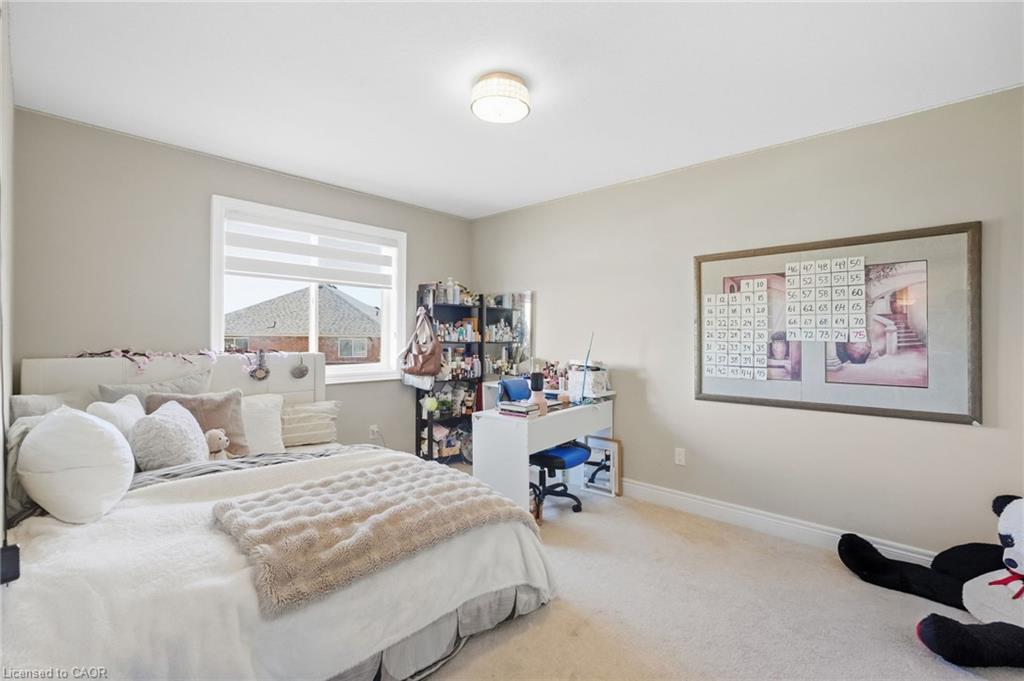 88 Eringate Court Property Photo 35