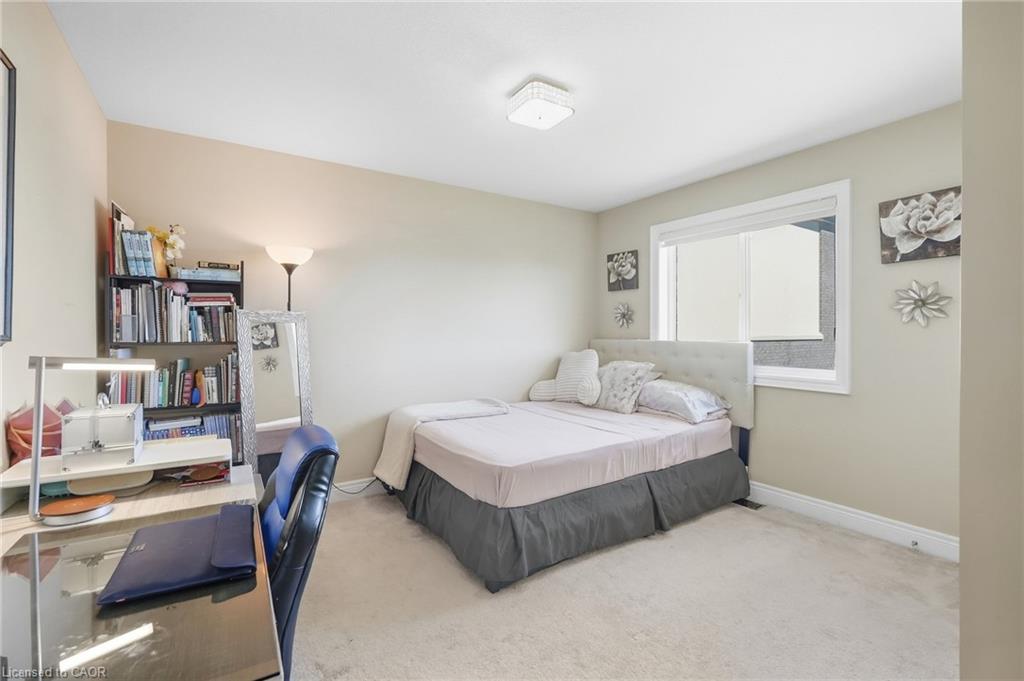 88 Eringate Court Property Photo 36